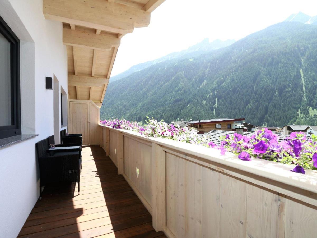 Apartments Alpenpanorama, Neustift ノイシュティフト・イム・シュトゥーバイタール エクステリア 写真