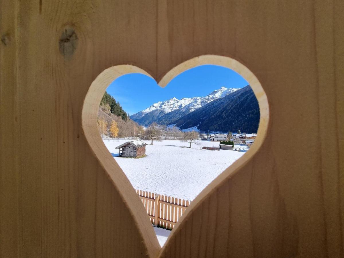 Apartments Alpenpanorama, Neustift ノイシュティフト・イム・シュトゥーバイタール エクステリア 写真